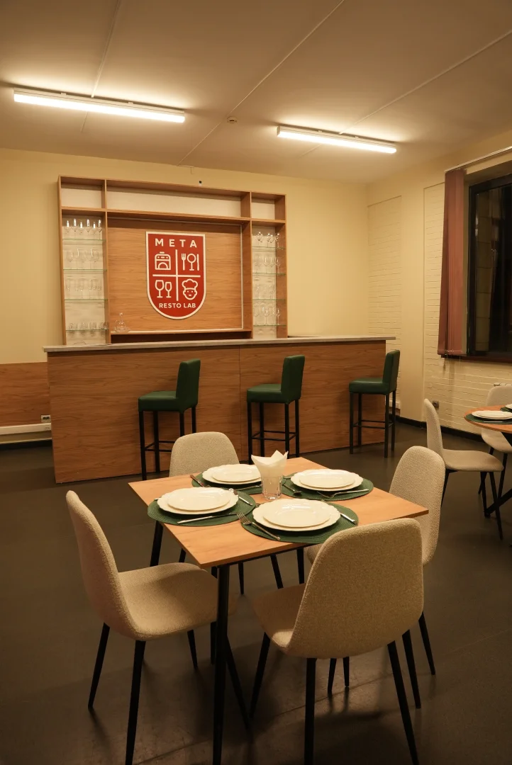 Лекция залдары