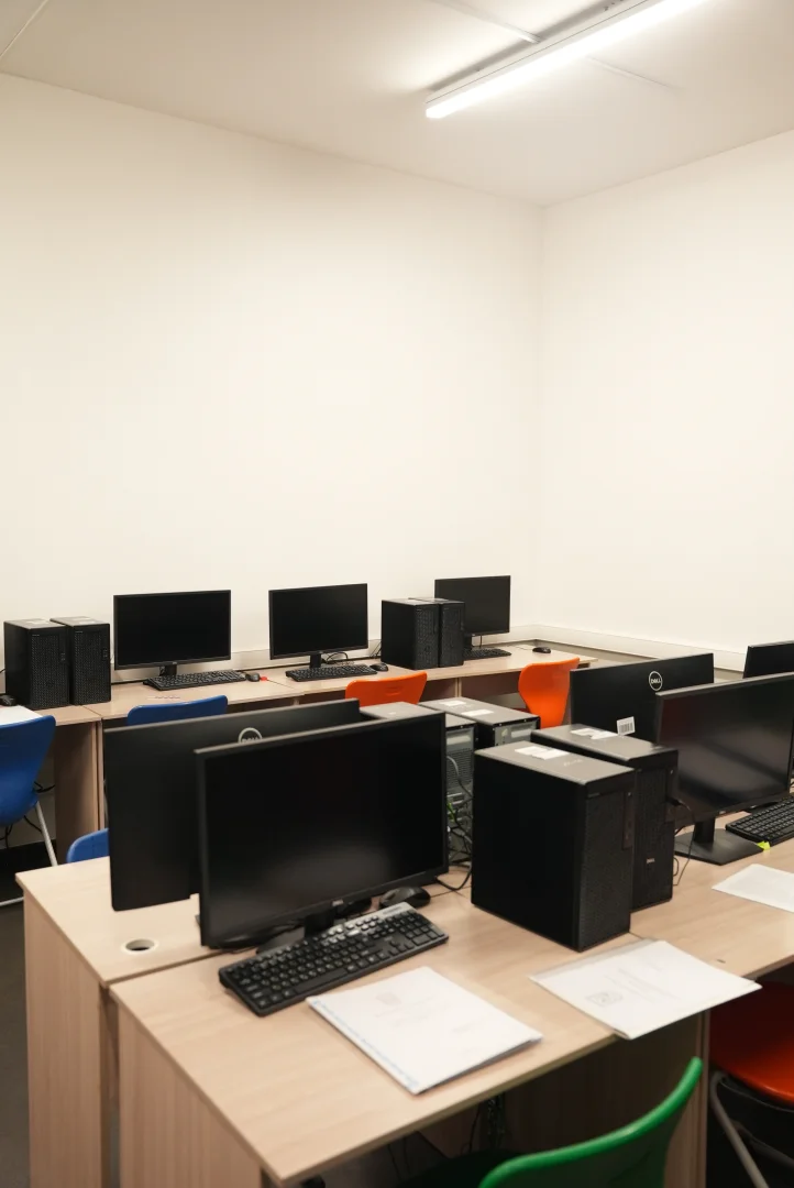 Бағдарламалау зертханасы