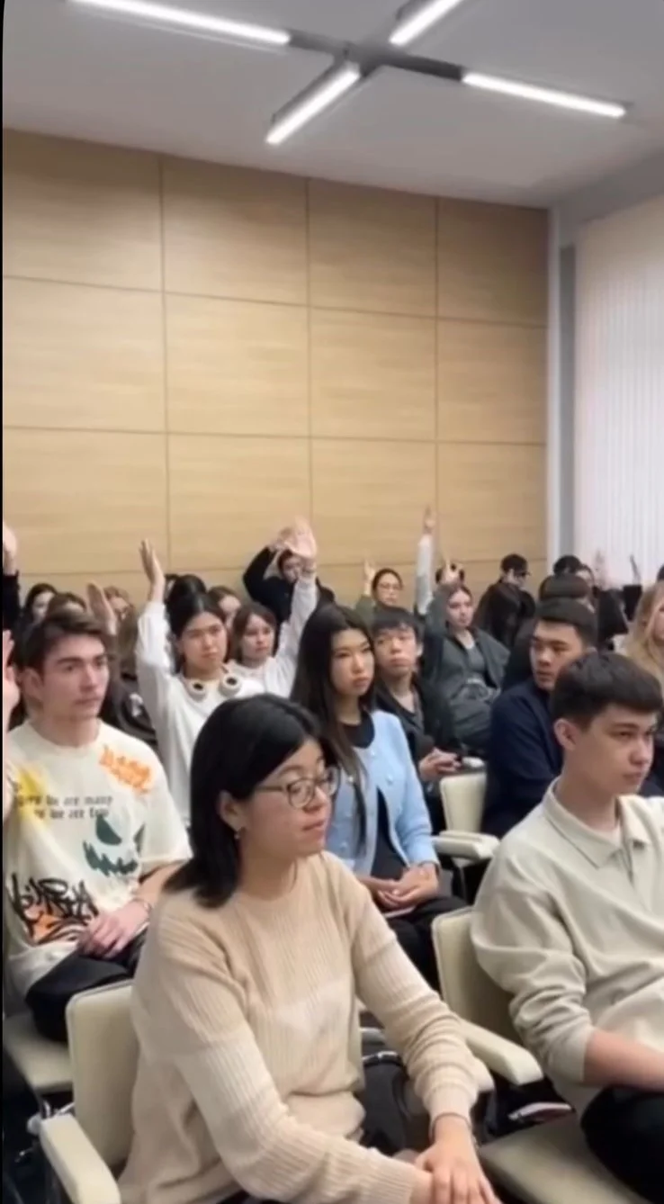 hh.kz серіктестері жәрмеңкеде