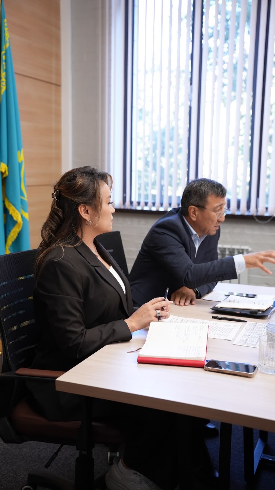 Жиналысқа қатысушылар